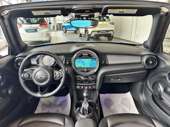 Mini Cabrio III с пробегом 2017 года, цена 1 930 000 рублей, 83581 км, кабриолет, Автокод Объявления