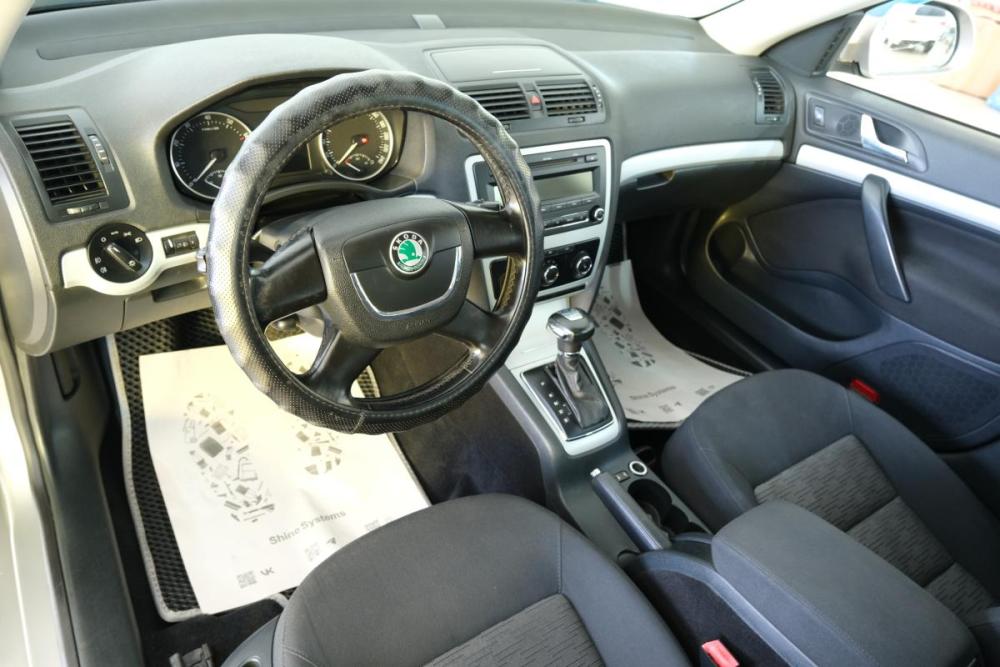 Skoda Octavia II (A5) Рестайлинг Омск  - изображение 9
