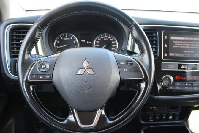 Mitsubishi Outlander III Рестайлинг 3 с пробегом 2019 года, цена 1 549 000 рублей, 253546 км, внедорожник, Автокод Объявления