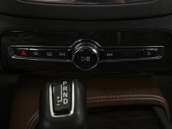 Volvo XC90 II с пробегом 2017 года, цена 3 749 000 рублей, 121921 км, внедорожник, Автокод Объявления
