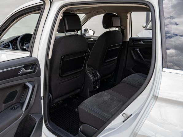 Volkswagen Tiguan II с пробегом 2017 года, цена 2 610 000 рублей, 93942 км, внедорожник, Автокод Объявления