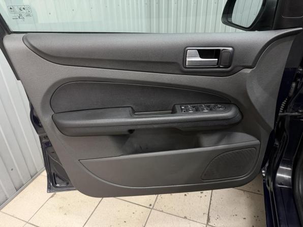 Ford Focus II с пробегом 2006 года, цена 459 000 рублей, 242262 км, седан, Автокод Объявления