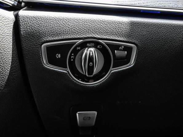 Mercedes-Benz E-Класс V (W213 S213 C238) Рестайлинг с пробегом 2021 года, цена 5 779 000 рублей, 78467 км, седан, Автокод Объявления