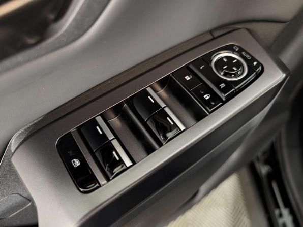 Toyota RAV4 VI (XA60) с пробегом 2026 года, цена 4 990 000 рублей, 42 км, внедорожник, Автокод Объявления