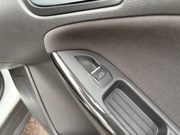 Ford Focus III Рестайлинг с пробегом 2016 года, цена 920 000 рублей, 215555 км, седан, Автокод Объявления