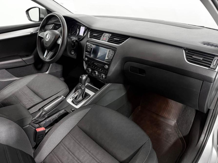 Skoda Octavia III (A7) Рестайлинг Санкт-Петербург  - изображение 14