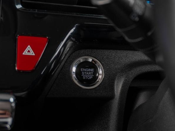 Honda Stepwgn V с пробегом 2015 года, цена 1 999 000 рублей, 123133 км, минивэн, Автокод Объявления