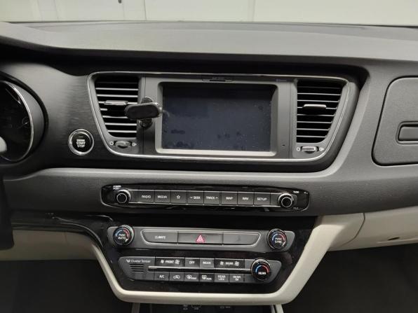 Kia Carnival III с пробегом 2020 года, цена 2 750 000 рублей, 119091 км, минивэн, Автокод Объявления