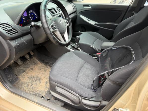Hyundai Solaris I с пробегом 2014 года, цена 857 000 рублей, 197000 км, седан, Автокод Объявления