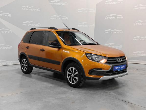 Lada (ВАЗ) Granta I Рестайлинг с пробегом 2019 года, цена 755 000 рублей, 59700 км, седан, Автокод Объявления