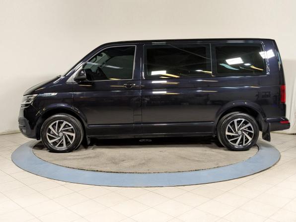 Volkswagen Caravelle T6 Рестайлинг с пробегом 2020 года, цена 4 499 000 рублей, 135000 км, минивэн, Автокод Объявления
