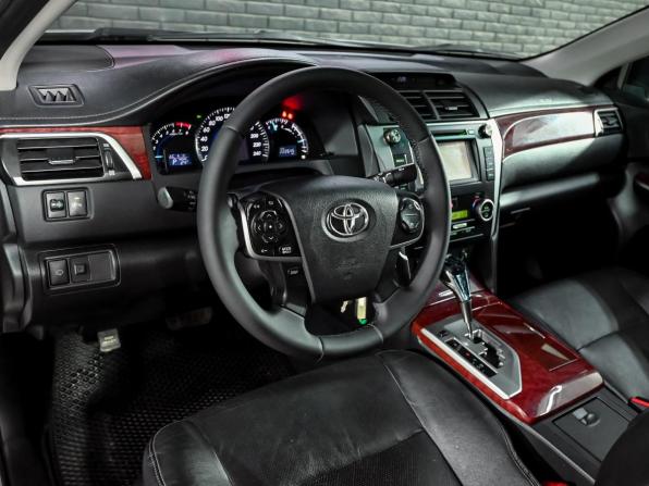 Toyota Camry VII (XV50) с пробегом 2012 года, цена 1 700 000 рублей, 222624 км, седан, Автокод Объявления