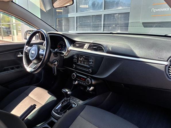 Kia Rio IV Рестайлинг с пробегом 2020 года, цена 1 689 200 рублей, 51082 км, хэтчбек, Автокод Объявления