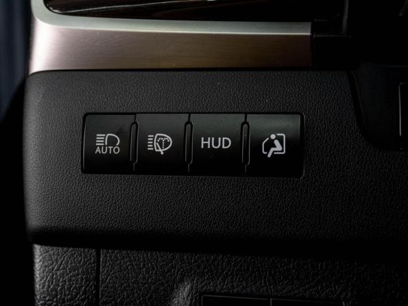 Lexus LX III Рестайлинг 2 с пробегом 2019 года, цена 10 600 000 рублей, 129800 км, внедорожник, Автокод Объявления