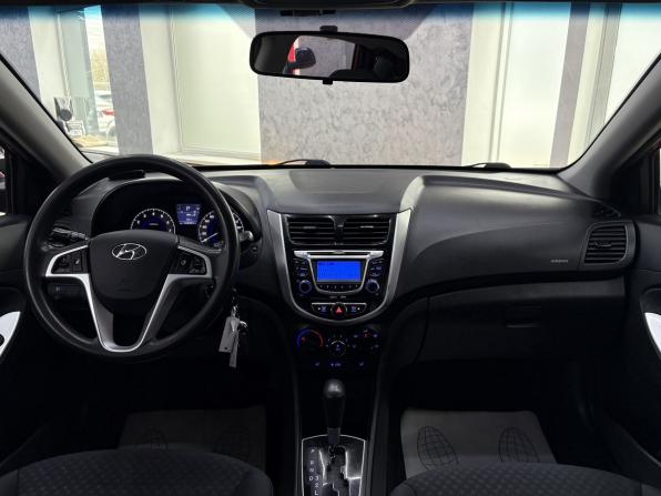 Hyundai Solaris I с пробегом 2013 года, цена 965 000 рублей, 145001 км, хэтчбек, Автокод Объявления