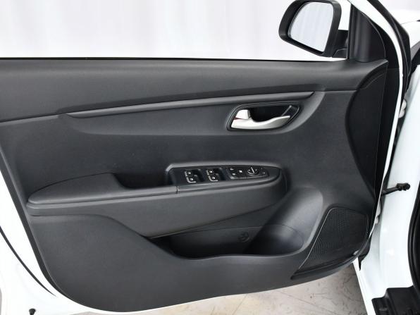 Kia Rio IV Рестайлинг с пробегом 2020 года, цена 1 675 000 рублей, 66730 км, седан, Автокод Объявления
