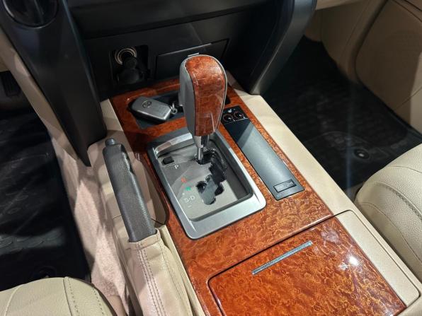 Toyota Land Cruiser 200 Series Рестайлинг 1 с пробегом 2013 года, цена 3 180 000 рублей, 224493 км, внедорожник, Автокод Объявления