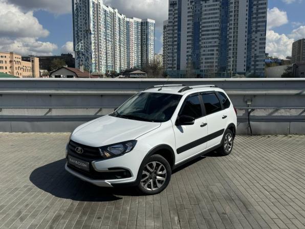 Lada (ВАЗ) Granta I Рестайлинг с пробегом 2023 года, цена 880 000 рублей, 40000 км, универсал, Автокод Объявления