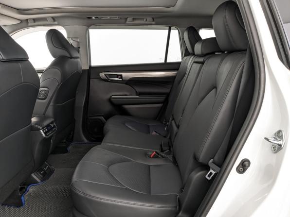 Toyota Highlander IV (XU70) с пробегом 2024 года, цена 4 940 000 рублей, 34400 км, внедорожник, Автокод Объявления