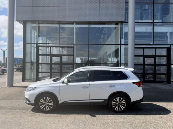 Mitsubishi Outlander III Рестайлинг 3 с пробегом 2019 года, цена 2 960 000 рублей, 104709 км, внедорожник, Автокод Объявления