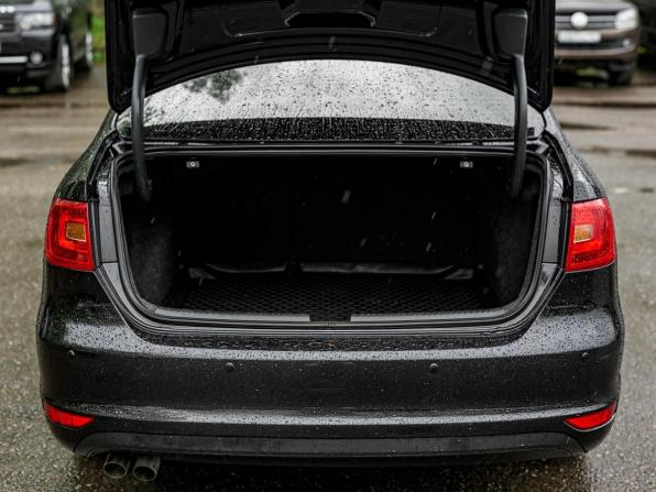 Volkswagen Jetta VI с пробегом 2013 года, цена 717 000 рублей, 269072 км, седан, Автокод Объявления