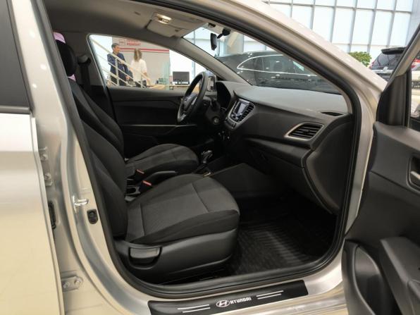 Hyundai Solaris II с пробегом 2018 года, цена 1 250 000 рублей, 97798 км, седан, Автокод Объявления