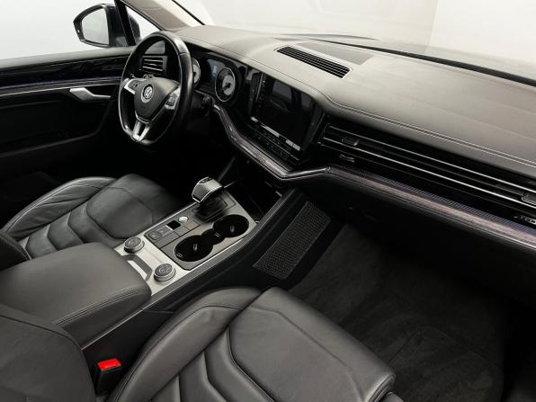 Volkswagen Touareg III с пробегом 2019 года, цена 4 655 000 рублей, 142170 км, внедорожник, Автокод Объявления