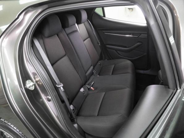 Mazda 3 IV (BP) с пробегом 2021 года, цена 1 879 000 рублей, 76294 км, хэтчбек, Автокод Объявления