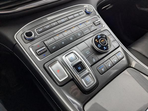 Hyundai Santa Fe IV Рестайлинг с пробегом 2021 года, цена 2 950 000 рублей, 97920 км, внедорожник, Автокод Объявления