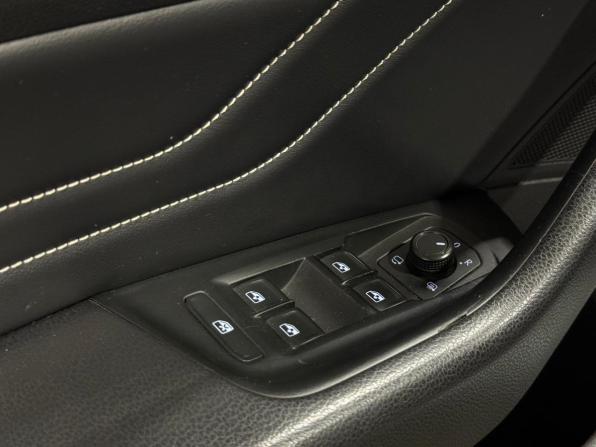 Volkswagen Passat B8 Рестайлинг с пробегом 2020 года, цена 2 425 000 рублей, 69436 км, седан, Автокод Объявления