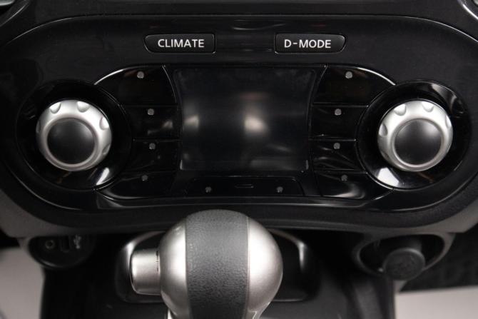 Nissan Juke I с пробегом 2011 года, цена 1 229 000 рублей, 136000 км, внедорожник, Автокод Объявления