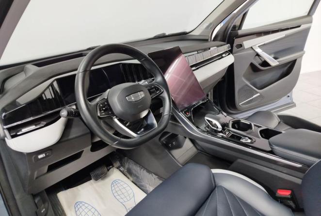 Geely Atlas II с пробегом 2024 года, цена 3 085 000 рублей, 31783 км, внедорожник, Автокод Объявления