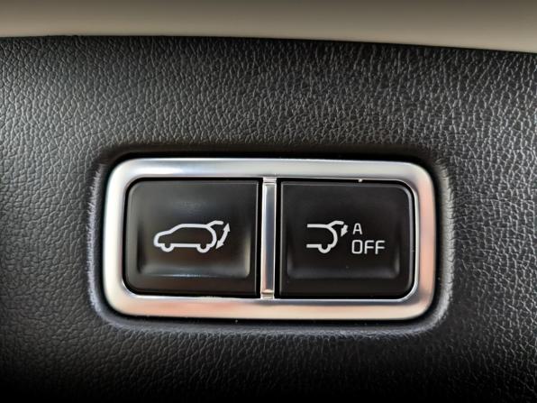 Kia Sorento IV Рестайлинг с пробегом 2024 года, цена 4 660 000 рублей, 45082 км, внедорожник, Автокод Объявления