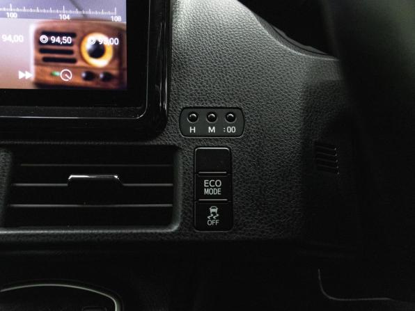 Toyota Noah III (R80) с пробегом 2017 года, цена 2 049 000 рублей, 180971 км, минивэн, Автокод Объявления
