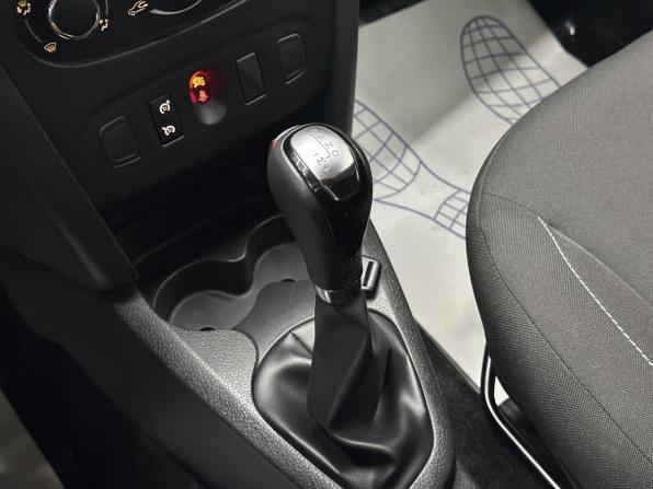 Renault Sandero II с пробегом 2017 года, цена 1 265 000 рублей, 68984 км, хэтчбек, Автокод Объявления