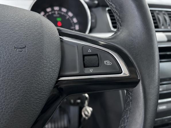 Skoda Superb II Рестайлинг с пробегом 2014 года, цена 1 599 000 рублей, 134000 км, лифтбек, Автокод Объявления