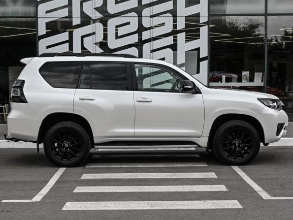 Toyota Land Cruiser Prado 150 Series Рестайлинг 3 с пробегом 2021 года, цена 6 650 000 рублей, 72507 км, внедорожник, Автокод Объявления