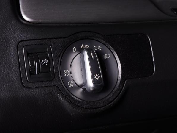 Volkswagen Passat B7 с пробегом 2011 года, цена 999 000 рублей, 278000 км, седан, Автокод Объявления