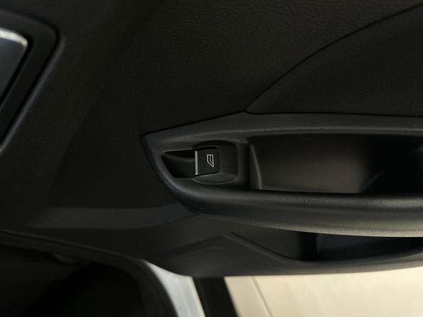Ford Focus III Рестайлинг с пробегом 2018 года, цена 1 150 000 рублей, 105457 км, хэтчбек, Автокод Объявления