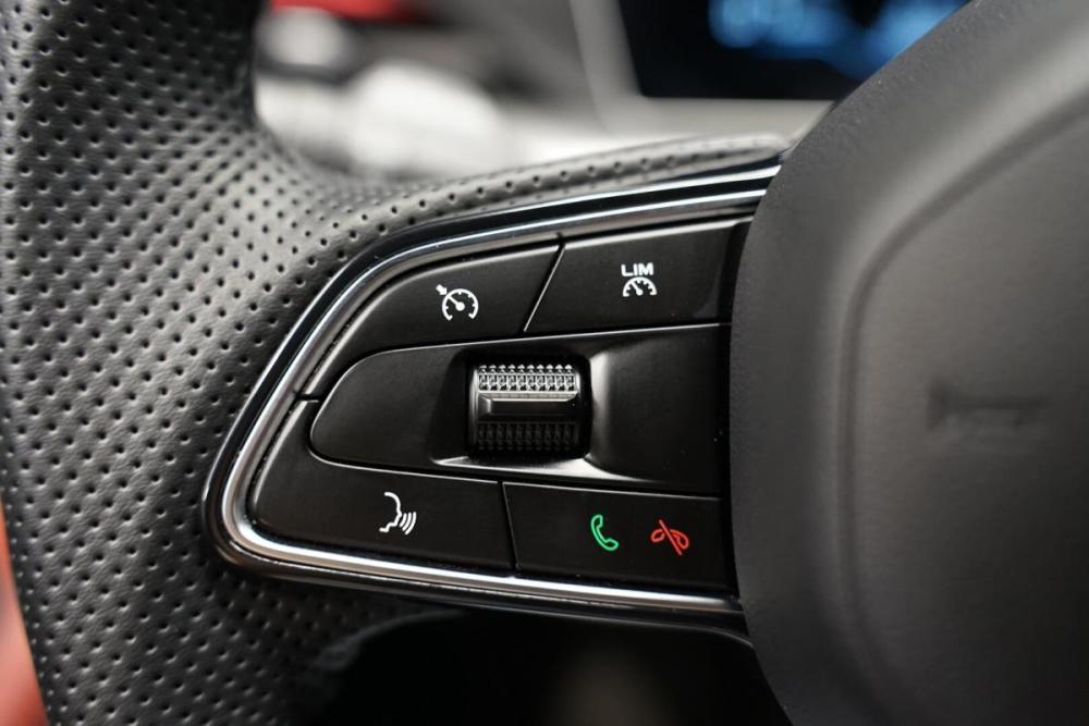 Geely Coolray I Рестайлинг Крым  - изображение 14
