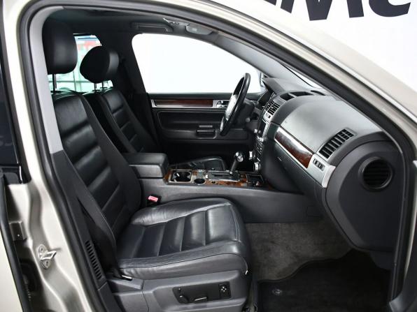 Volkswagen Touareg I с пробегом 2005 года, цена 880 000 рублей, 213748 км, внедорожник, Автокод Объявления