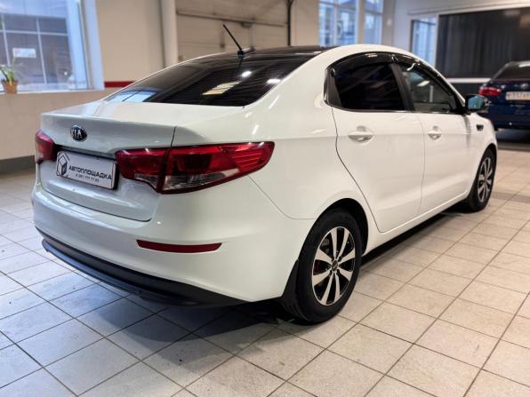 Kia Rio III Рестайлинг с пробегом 2017 года, цена 1 199 000 рублей, 108106 км, седан, Автокод Объявления