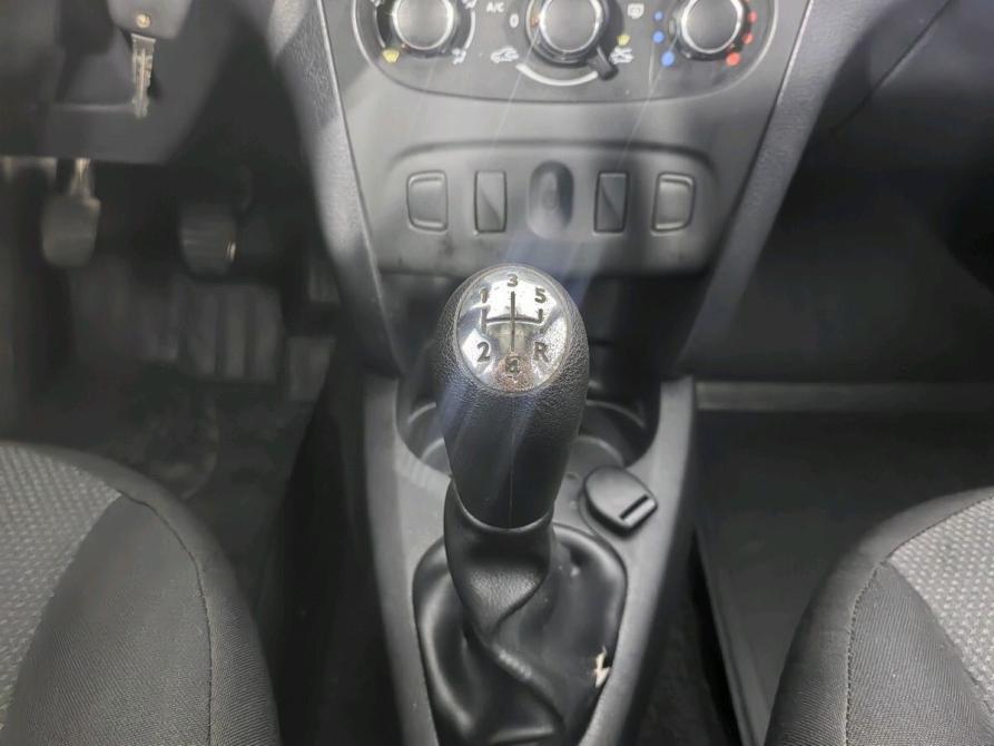 Renault Logan II Санкт-Петербург  - изображение 26