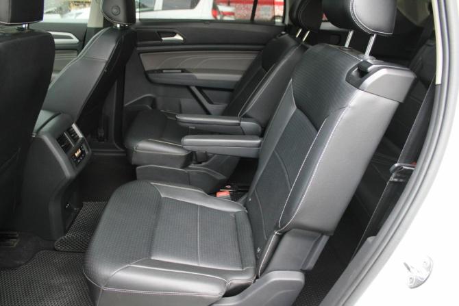 Volkswagen Atlas I Рестайлинг с пробегом 2021 года, цена 4 400 000 рублей, 60000 км, внедорожник, Автокод Объявления