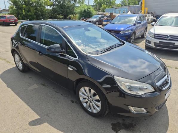 Opel Astra J с пробегом 2012 года, цена 640 000 рублей, 164872 км, хэтчбек, Автокод Объявления