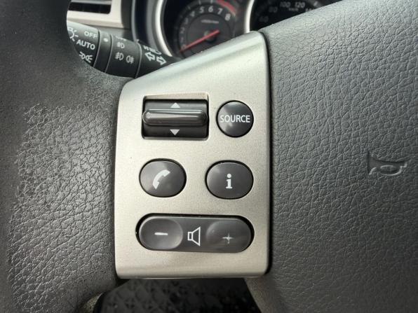 Nissan Tiida I с пробегом 2010 года, цена 478 000 рублей, 300160 км, хэтчбек, Автокод Объявления