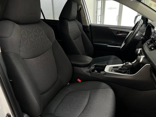 Toyota RAV4 V (XA50) с пробегом 2021 года, цена 3 240 000 рублей, 98553 км, внедорожник, Автокод Объявления