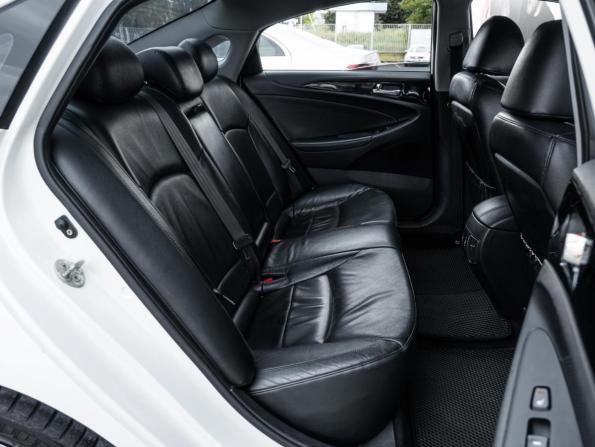 Hyundai Sonata VI (YF) с пробегом 2011 года, цена 914 400 рублей, 248435 км, седан, Автокод Объявления