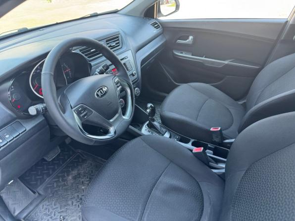 Kia Rio III Рестайлинг с пробегом 2015 года, цена 829 900 рублей, 244730 км, седан, Автокод Объявления