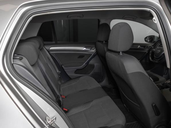 Volkswagen Golf VII с пробегом 2013 года, цена 1 420 000 рублей, 134674 км, хэтчбек, Автокод Объявления